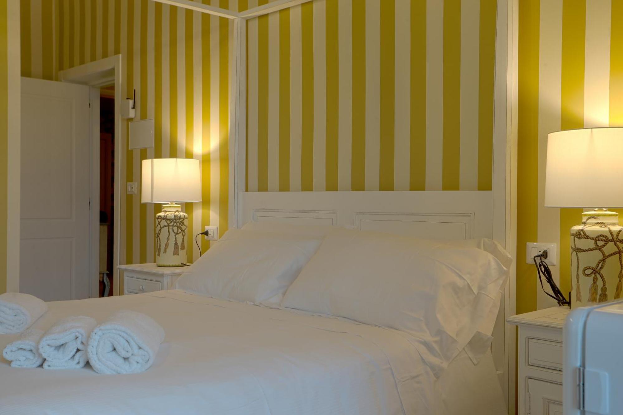 Hotel Le Residenze Del Capitano à Bari Extérieur photo